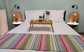 Estia Thessaloniki Apartment, Cozy, Spacious, Sunny, 2 Rooms-5 Beds